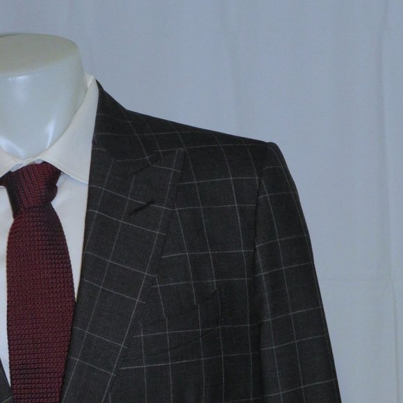 Tom Ford Fit Y O'Connor Current Gray Plaid Peak Lapel Two Button Suit 44R - Picture 1 of 16
